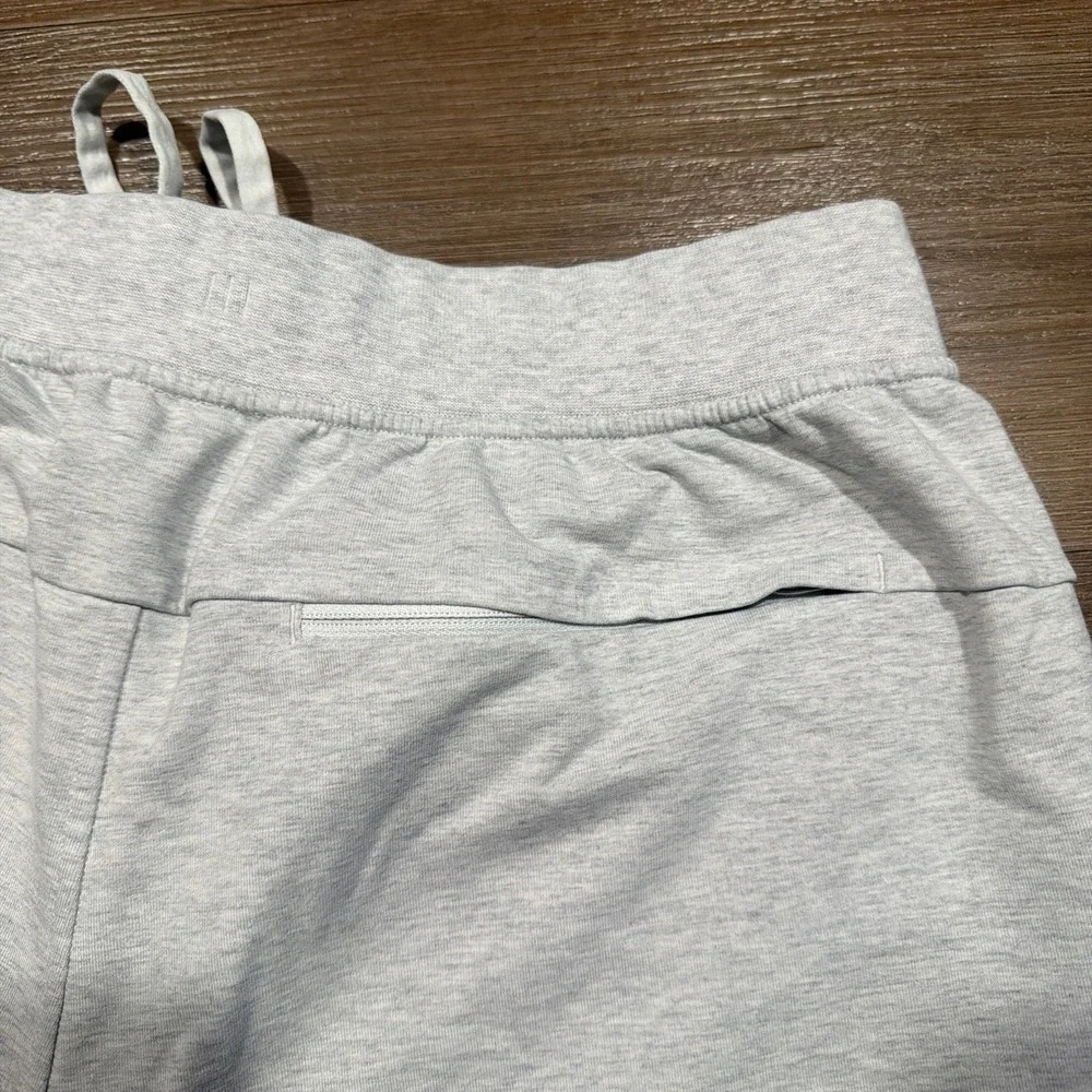 lululemon athletica great shape